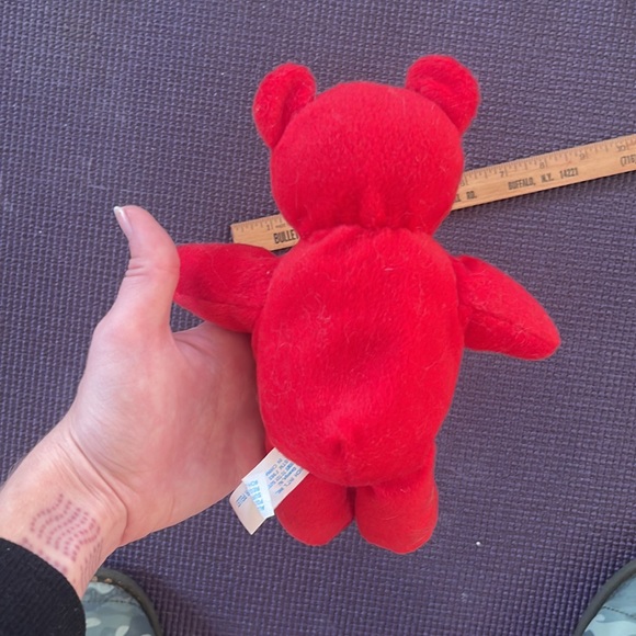 Red bear - Picture 4 of 9